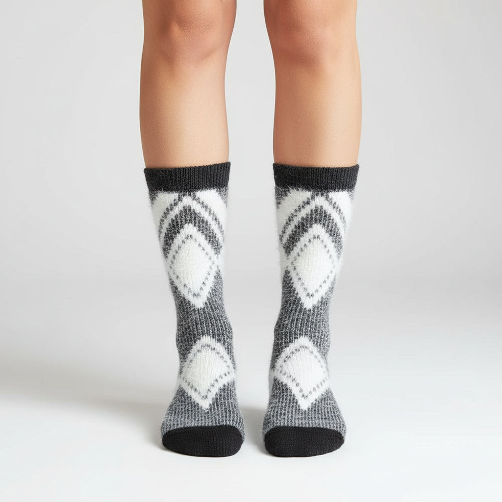 Diamond Pattern Mid Length Socks