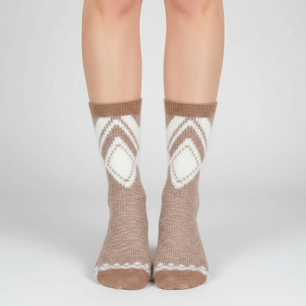 Diamond Pattern Mid Length Socks