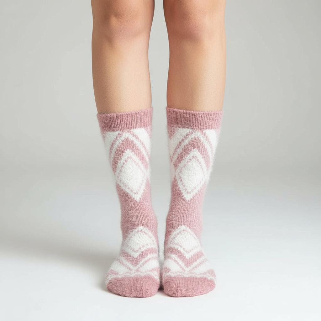 Diamond Pattern Mid Length Socks